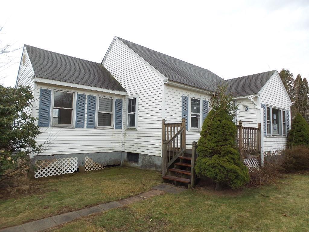 25 Lincoln Road Cromwell, CT 06416 - Photo 1 of 1 Exterior Front Left