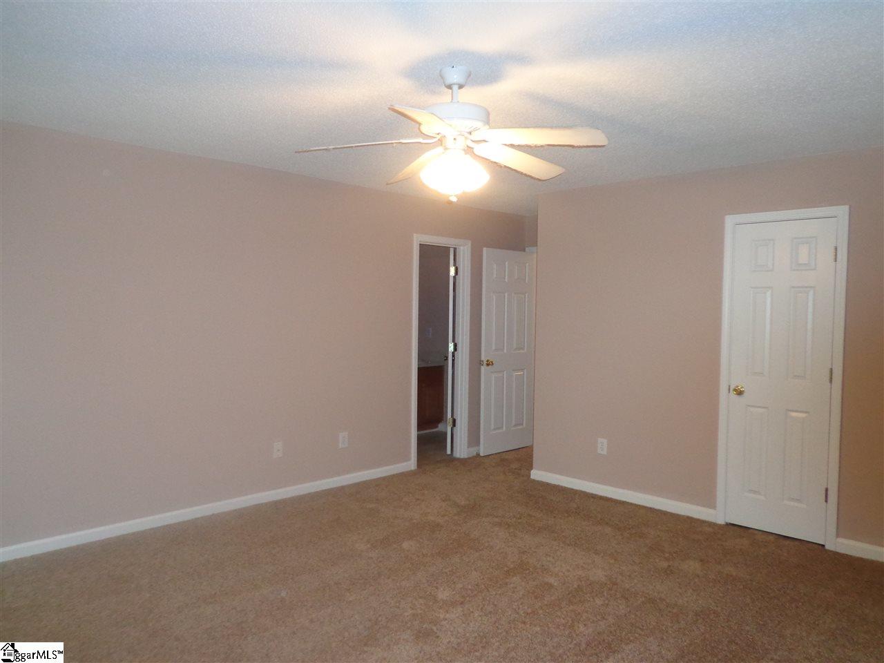 306 Timberfield Way Simpsonville, SC 29680 - Photo 12 of 18 Gallery Image 12