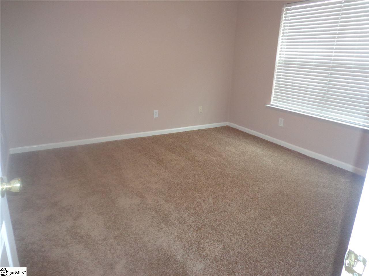 306 Timberfield Way Simpsonville, SC 29680 - Photo 13 of 18 Gallery Image 13