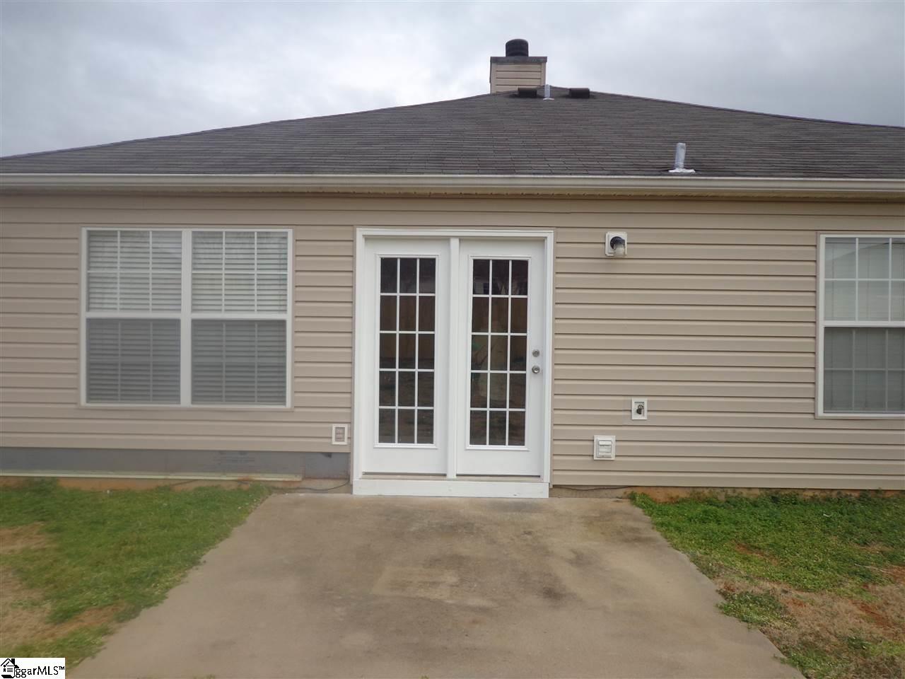 306 Timberfield Way Simpsonville, SC 29680 - Photo 15 of 18 Gallery Image 15