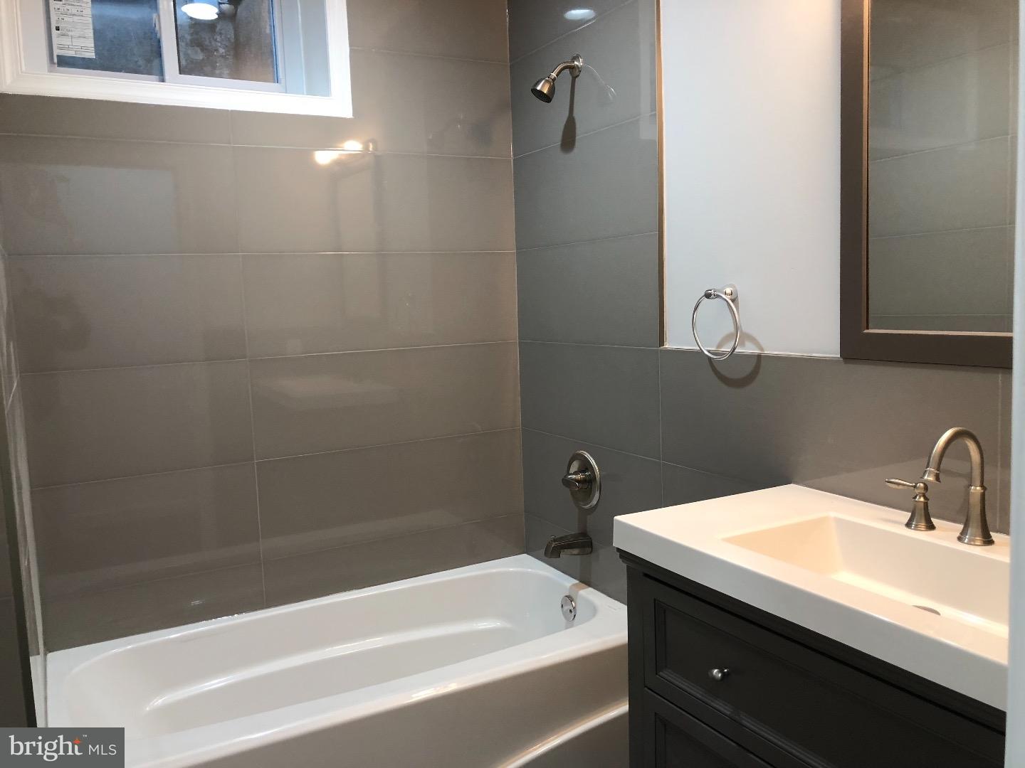 2033 South 22nd Street Philadelphia, PA 19145 - Photo 14 of 21