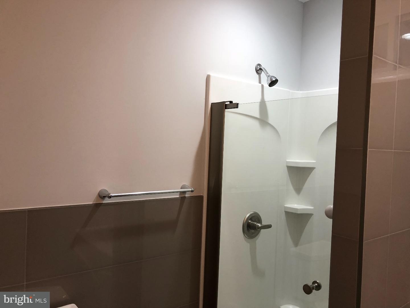 2033 South 22nd Street Philadelphia, PA 19145 - Photo 15 of 21