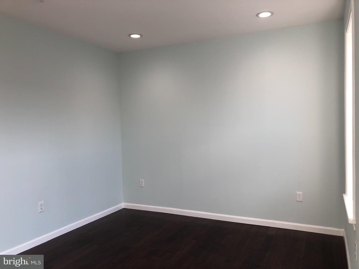 2033 South 22nd Street Philadelphia, PA 19145 - Photo 16 of 21