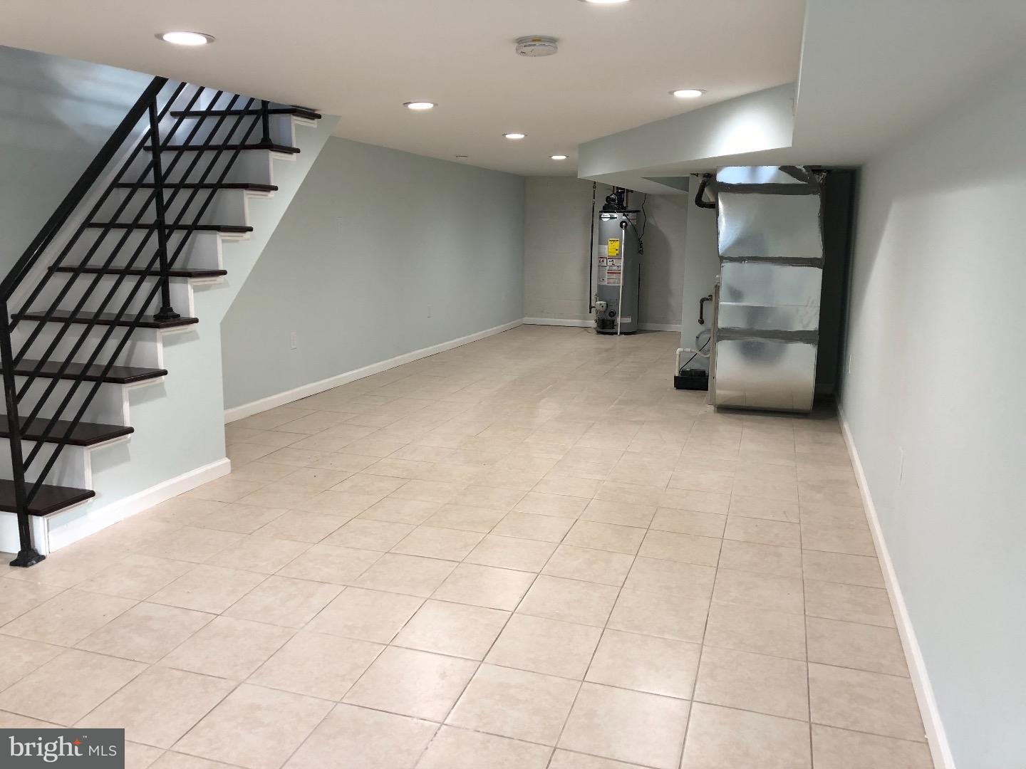 2033 South 22nd Street Philadelphia, PA 19145 - Photo 18 of 21