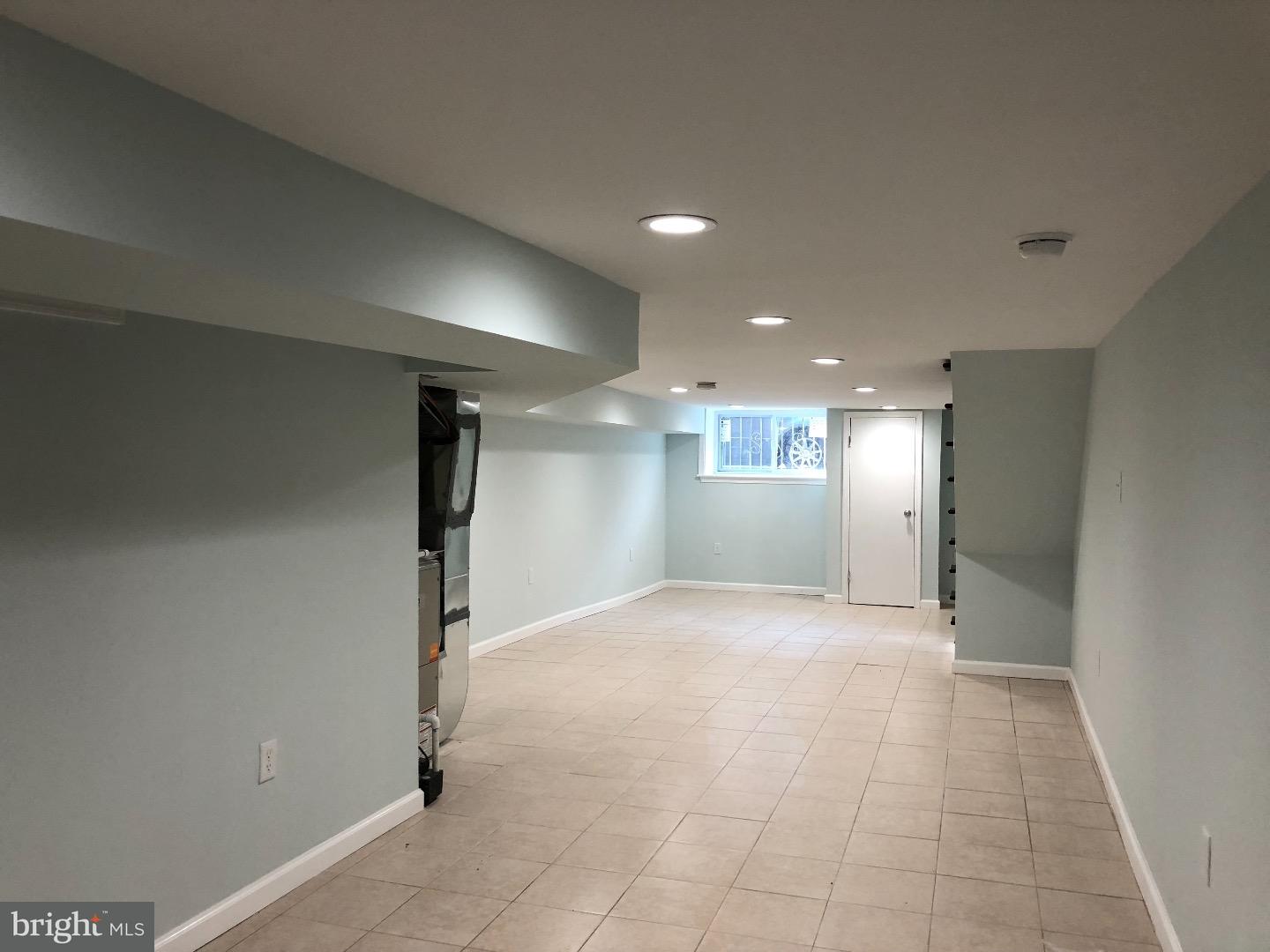 2033 South 22nd Street Philadelphia, PA 19145 - Photo 19 of 21