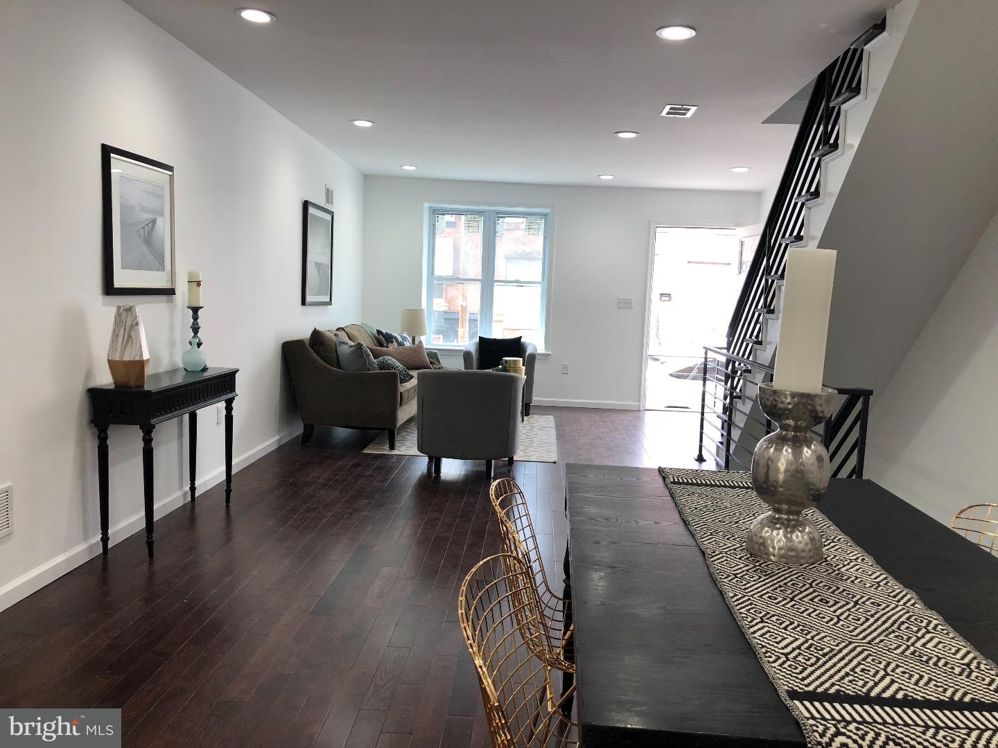 2033 South 22nd Street Philadelphia, PA 19145 - Photo 4 of 21