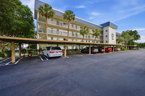 $2,500 | 3401 Spanish Trail, Unit 148, Delray Beach, FL 33483