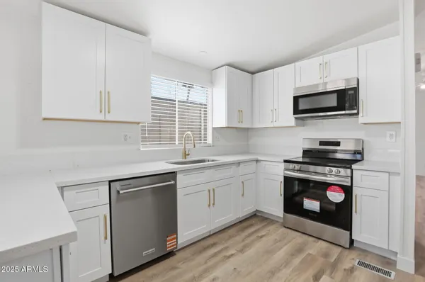 $105,000 | 3500 South Tomahawk Road, Unit 142, Apache Junction, AZ 85119