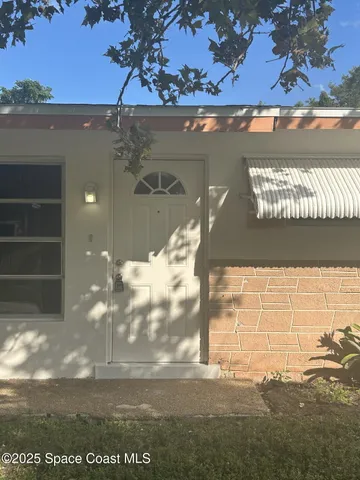 a view of lot of window