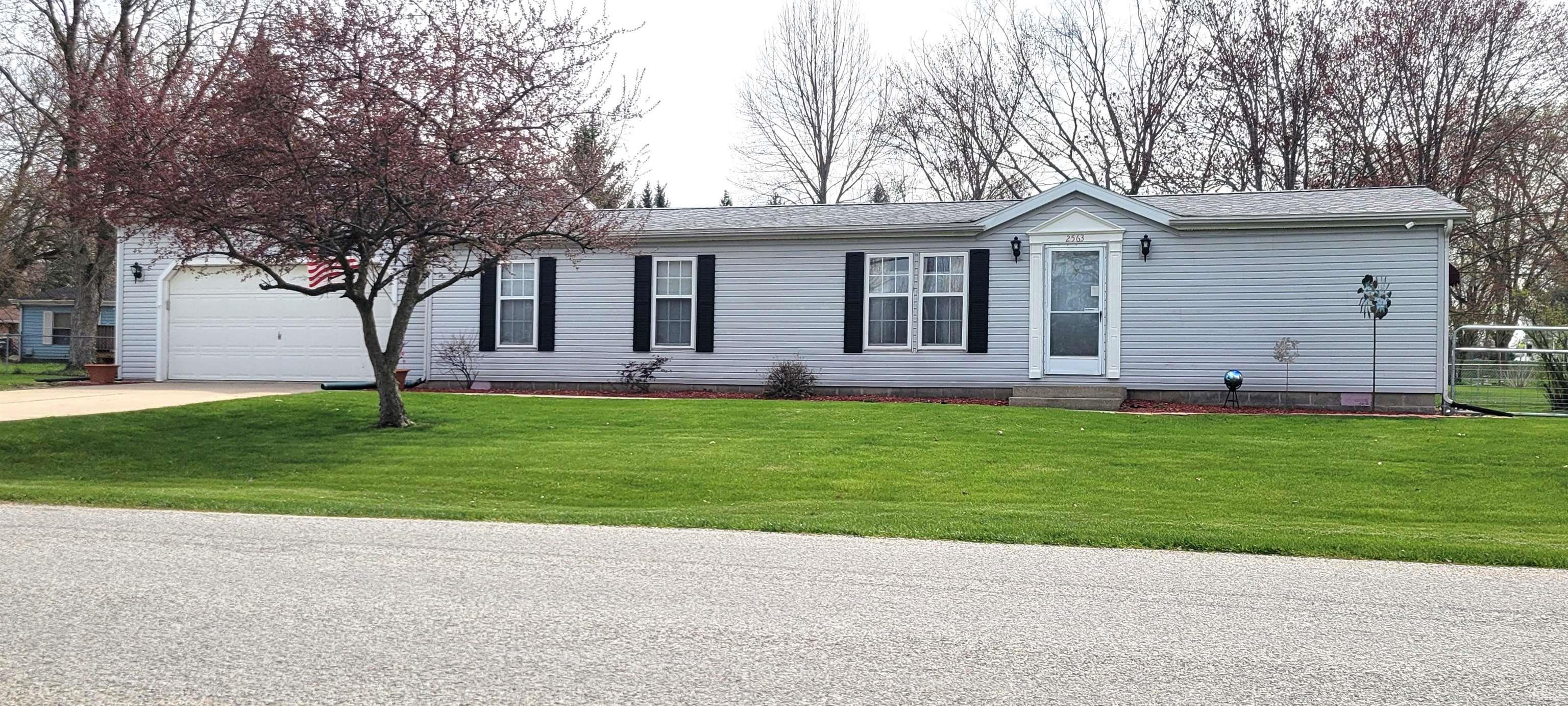 2563 Wooster Road Warsaw, IN 46580 - Photo 1 of 14 Gallery Image 1