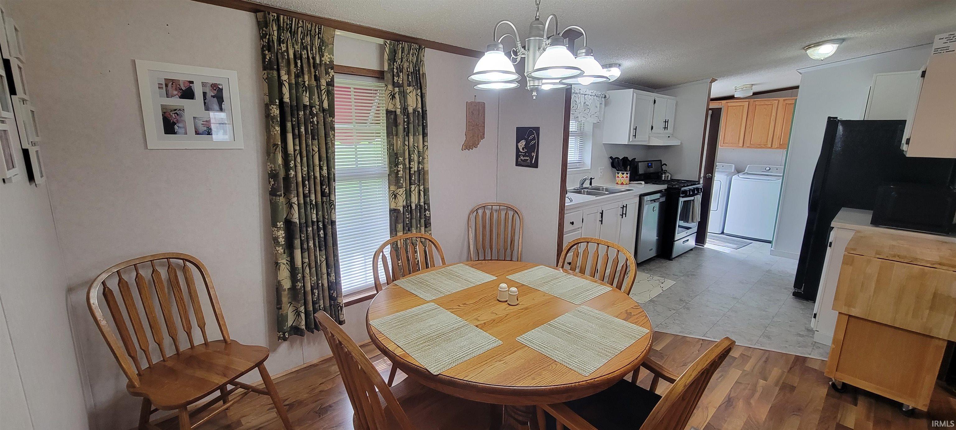 2563 Wooster Road Warsaw, IN 46580 - Photo 4 of 14 Gallery Image 4