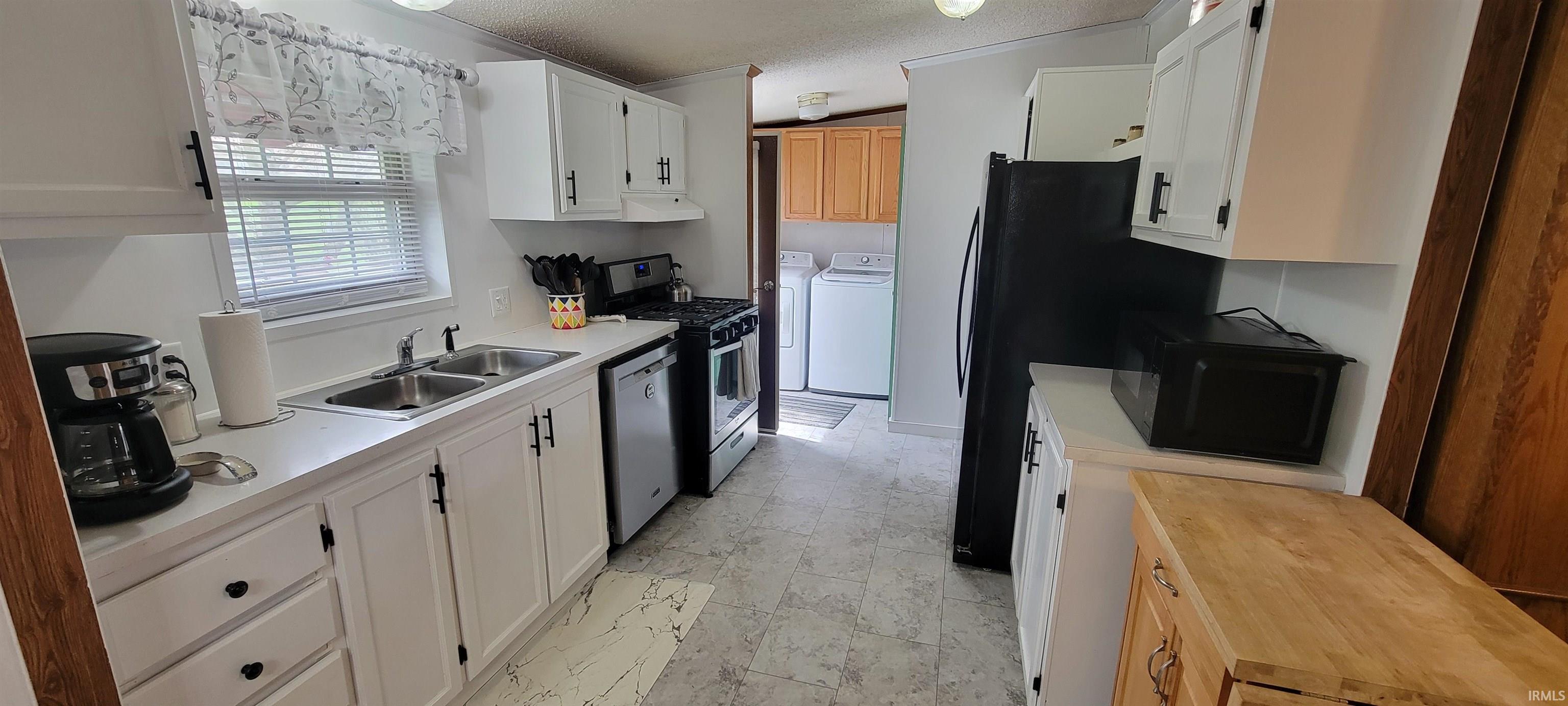 2563 Wooster Road Warsaw, IN 46580 - Photo 5 of 14 Gallery Image 5