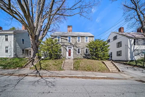 $625,000 | 25 High Street, Amesbury, MA 01913