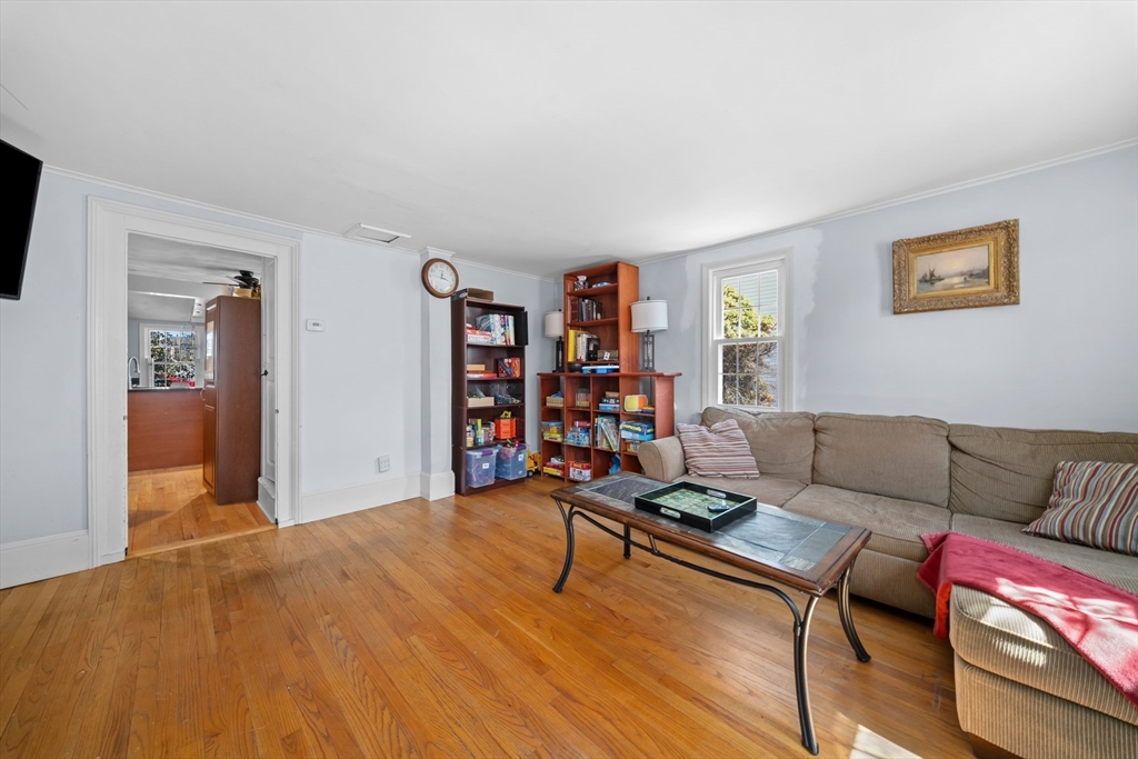 25 High Street Amesbury, MA 01913 - Photo 14 of 35