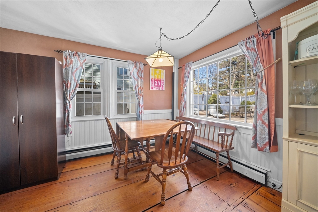 25 High Street Amesbury, MA 01913 - Photo 10 of 35