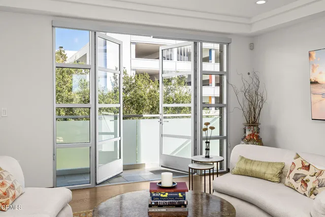 $1,469,250 | 257 South Hudson Avenue, Unit 301, Pasadena, CA 91101