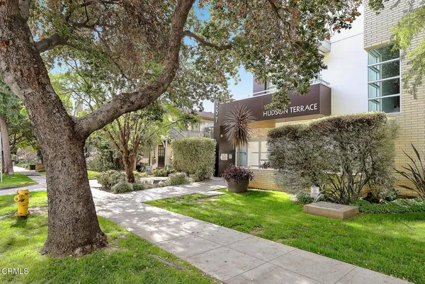 $1,369,777 | 257 South Hudson Avenue, Unit 301, Pasadena, CA 91101