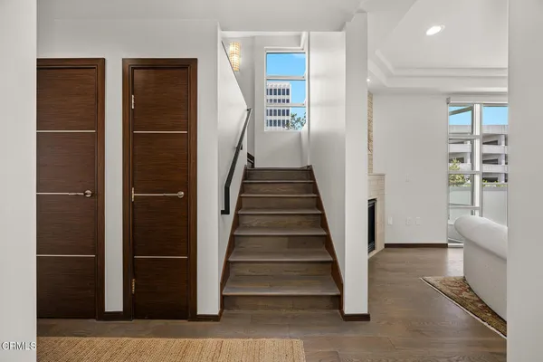 $1,369,777 | 257 South Hudson Avenue, Unit 301, Pasadena, CA 91101