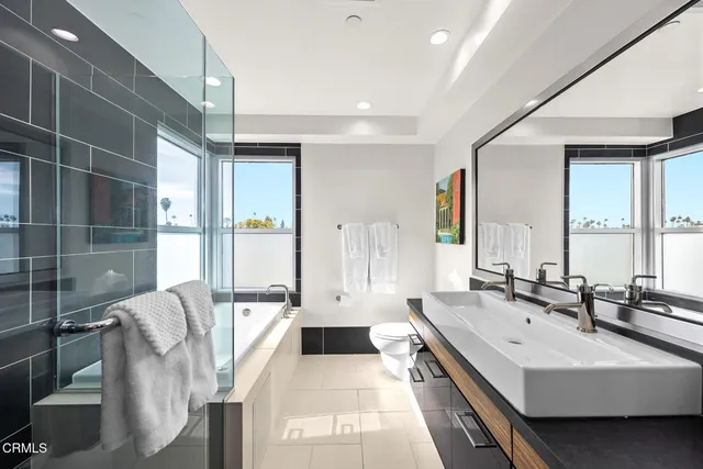 $1,469,250 | 257 South Hudson Avenue, Unit 301, Pasadena, CA 91101