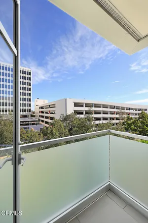 $1,369,777 | 257 South Hudson Avenue, Unit 301, Pasadena, CA 91101
