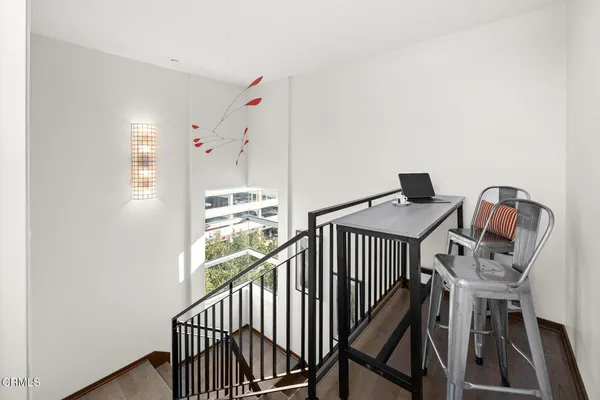 $1,369,777 | 257 South Hudson Avenue, Unit 301, Pasadena, CA 91101