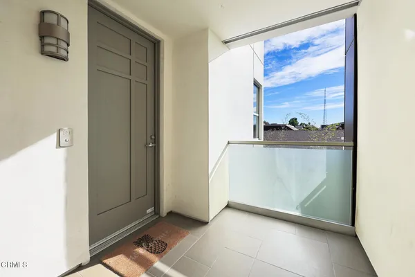 $1,369,777 | 257 South Hudson Avenue, Unit 301, Pasadena, CA 91101