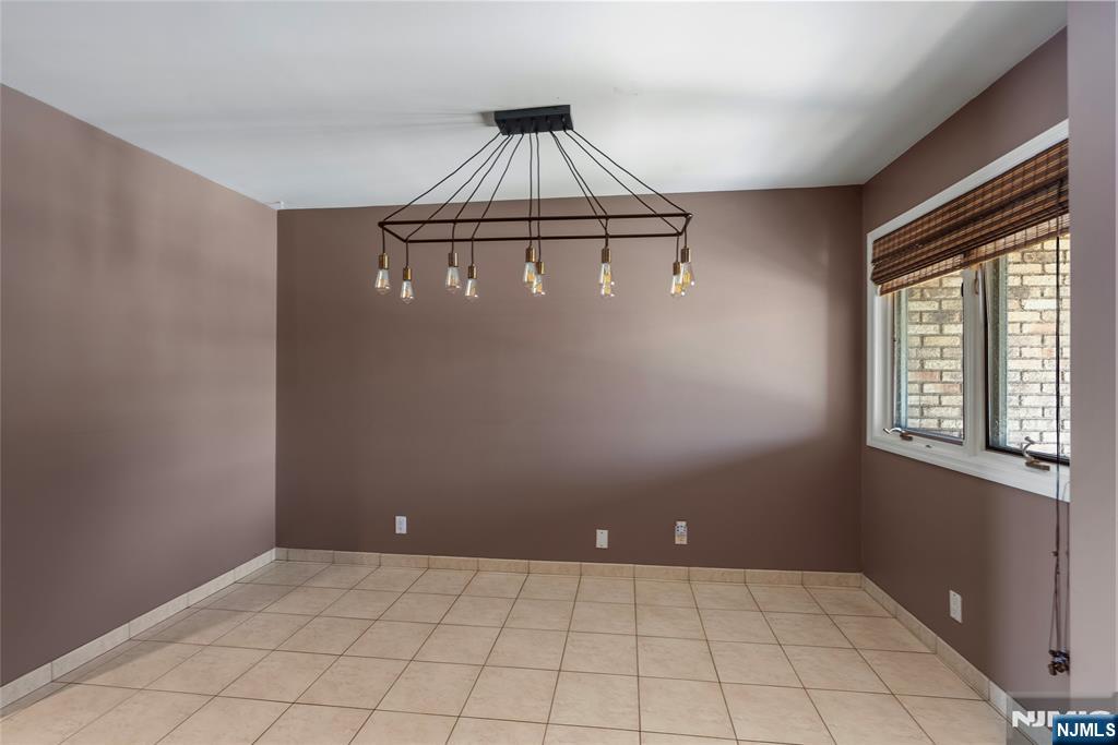300 Gorge Road, Unit 2 Cliffside Park, NJ 07010 - Photo 3 of 43