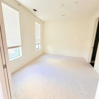 $2,795 | 1600 North Haskell Avenue, Unit 11, Dallas, TX 75204