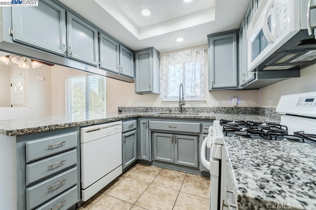 21019 Rambling Road Apple Valley, CA 92308 - Photo 9 of 19