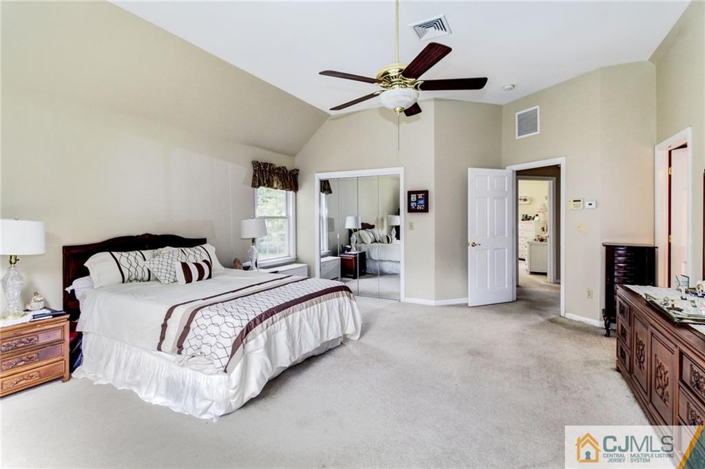 85 Meredith Road Colonia, NJ 07067 - Photo 12 of 21 Gallery Image 12