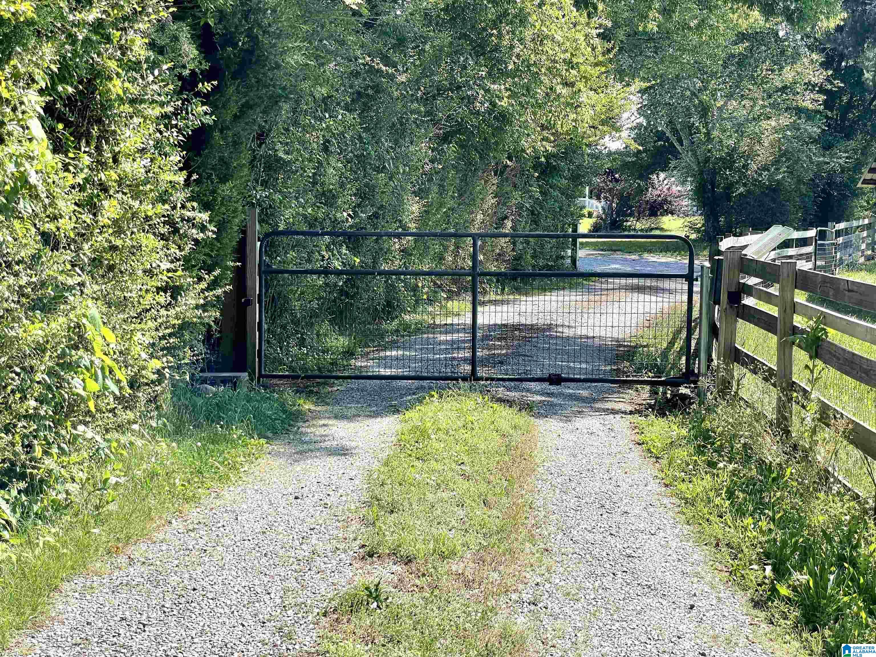 2437 Old Hayden Road Warrior, AL 35180 - Photo 20 of 24