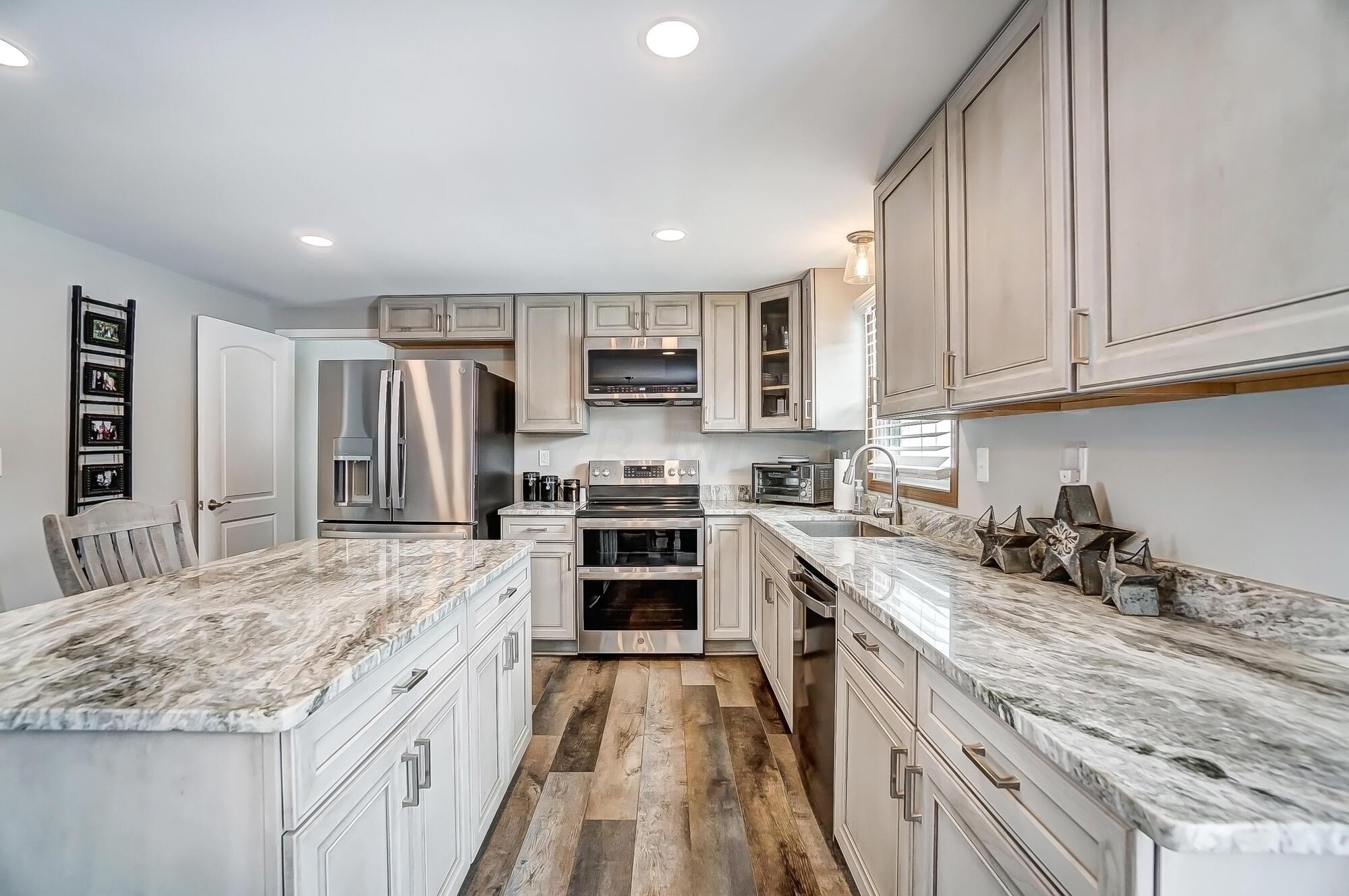 1298 Alton Road Galloway, OH 43119 - Photo 18 of 78 Kitchen