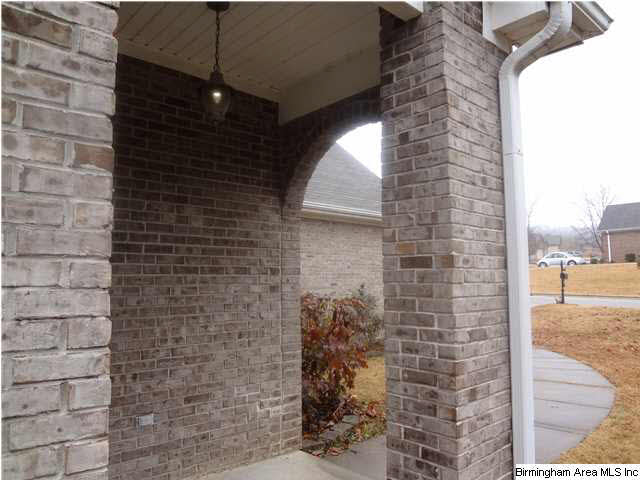 142 Gardenside Drive Alabaster, AL 35007 - Photo 4 of 32