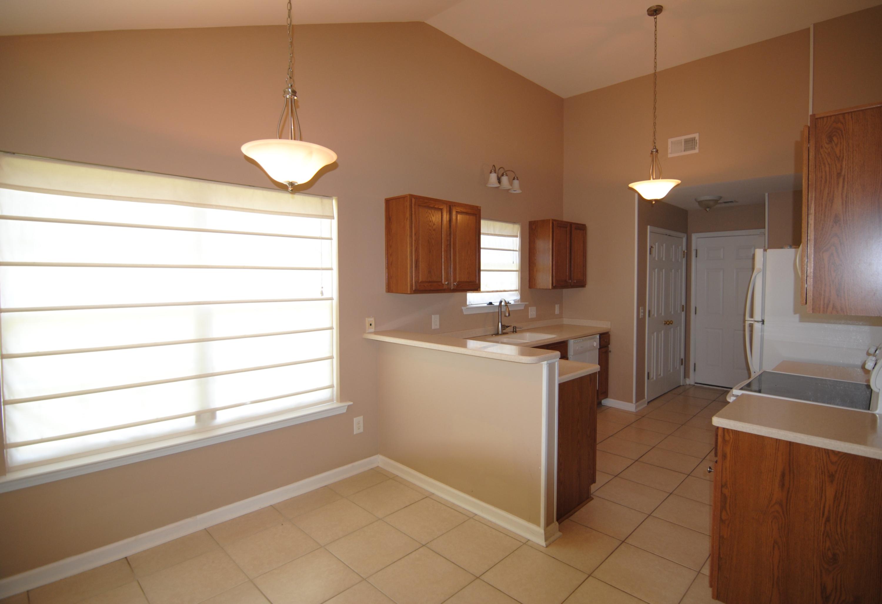 124 Meadowvale Lane Moncks Corner, SC 29461 - Photo 4 of 11 MLS6