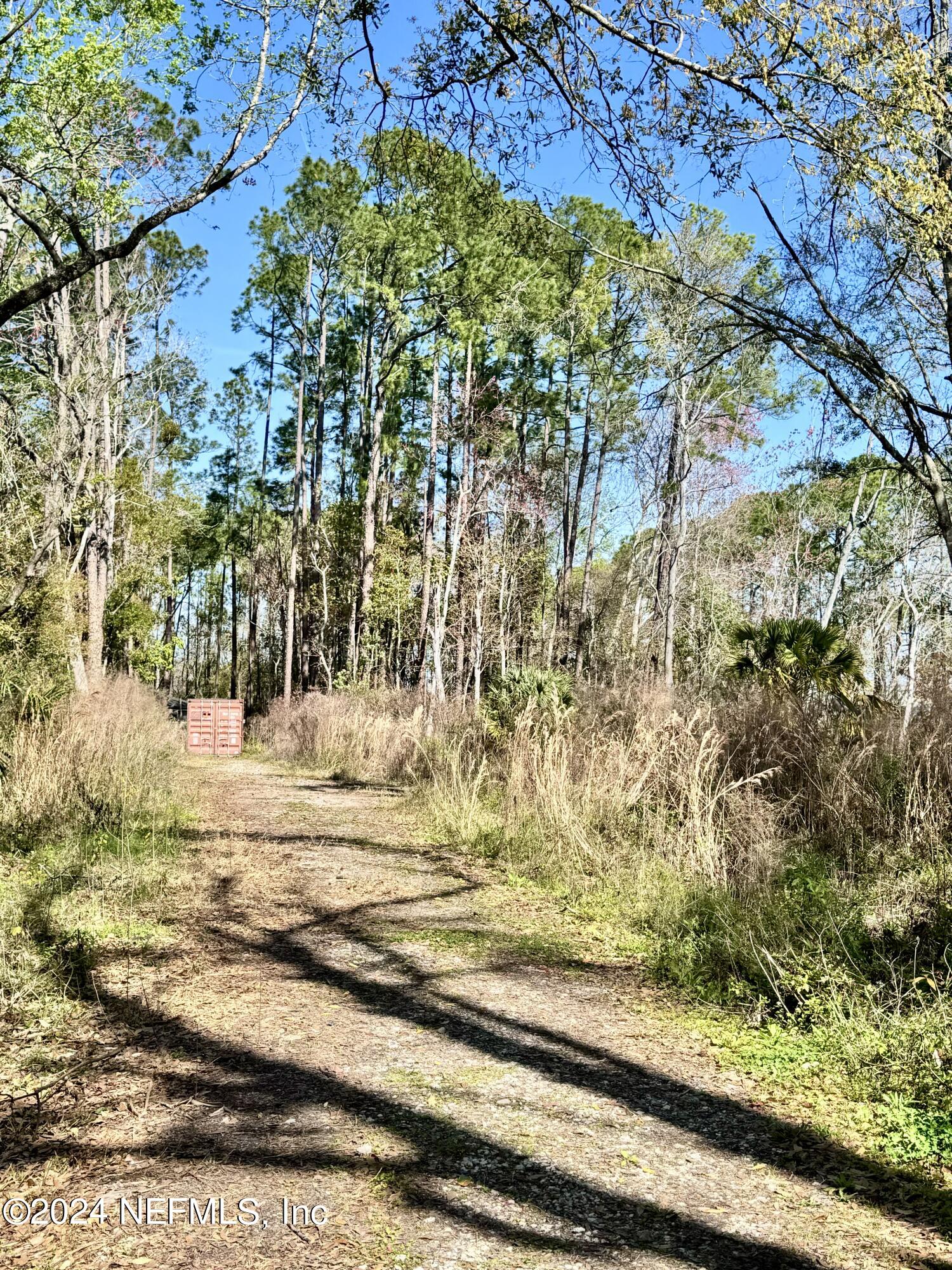 larsen pathway and container
