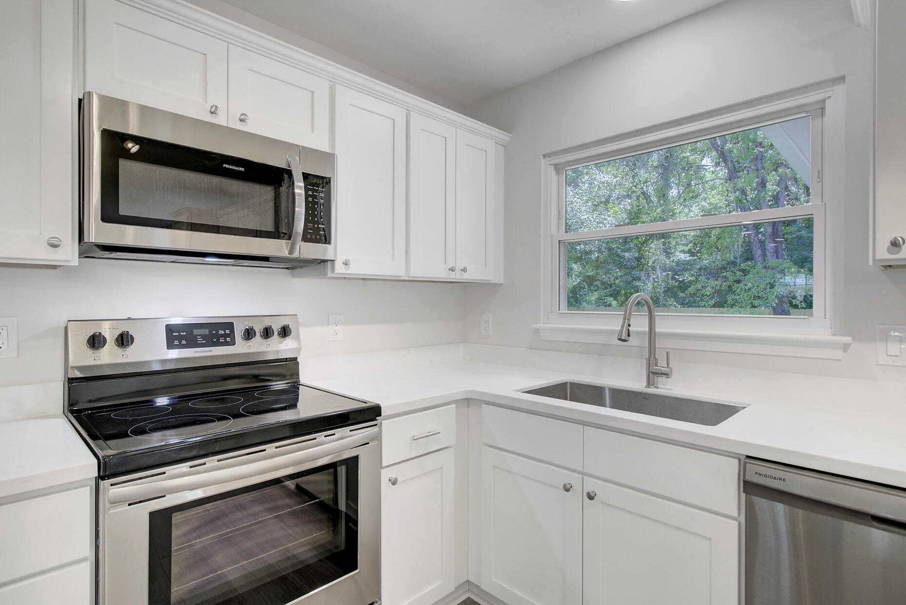 427 Temple Road Ladson, SC 29456 - Photo 12 of 34 12