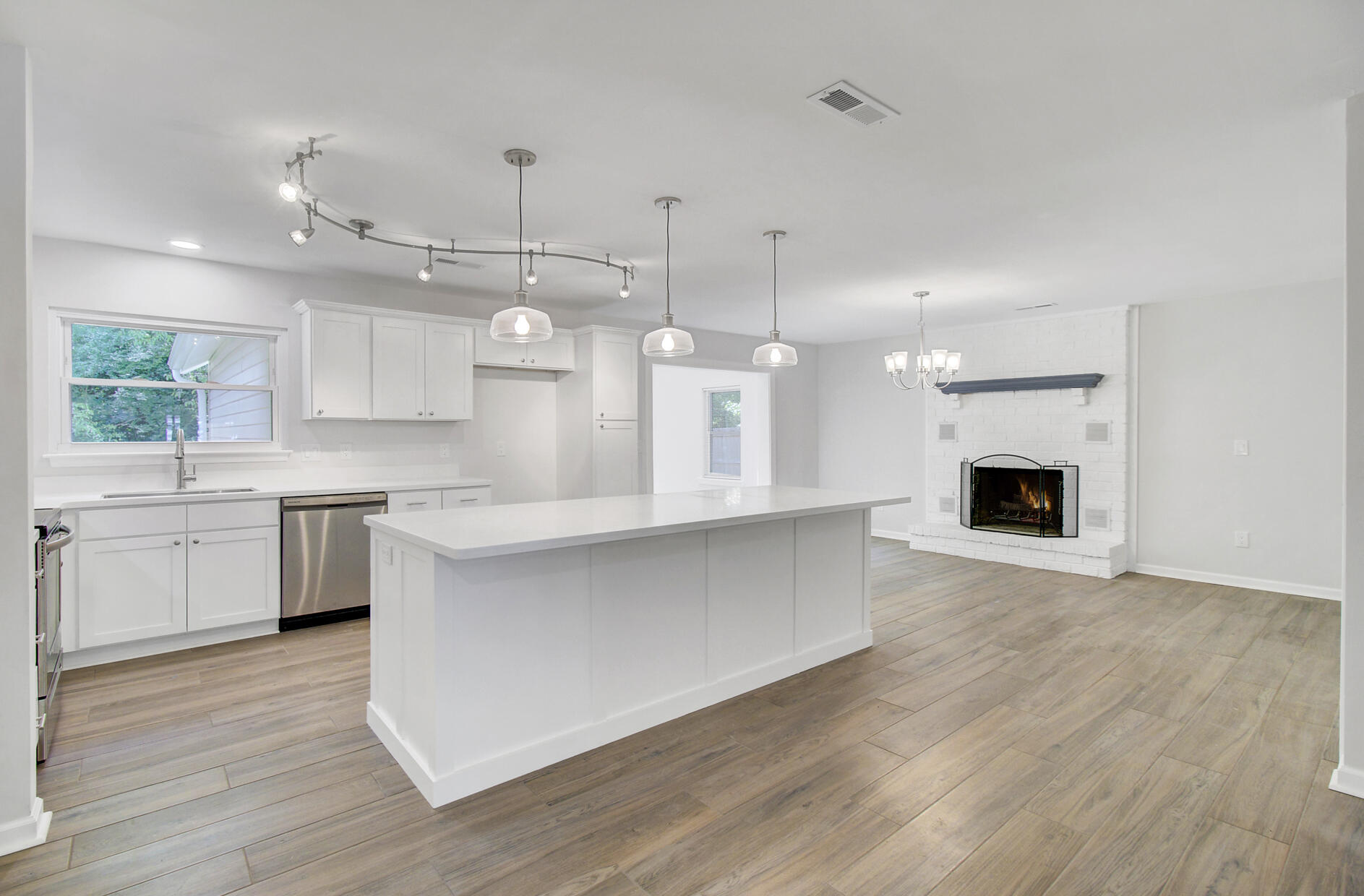 427 Temple Road Ladson, SC 29456 - Photo 9 of 34 9
