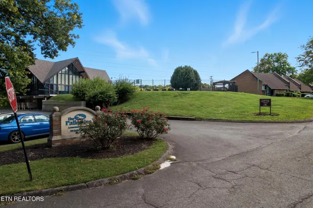 $234,900 | 438 Berlin Drive, Knoxville, TN 37923