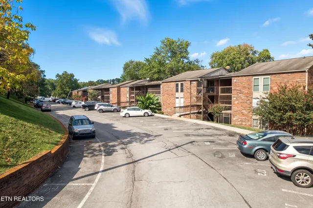 $234,900 | 438 Berlin Drive, Knoxville, TN 37923