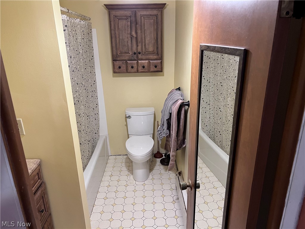 13762 Radcliffe Road Painesville, OH 44077 - Photo 11 of 12