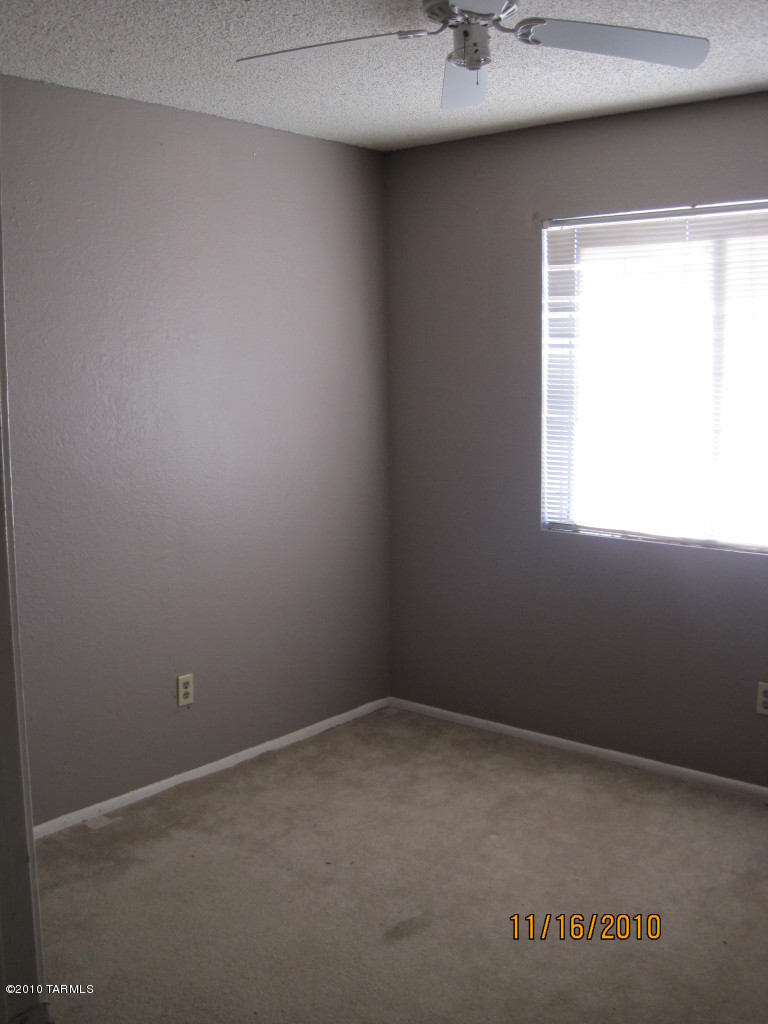6641 South Draper Road Tucson, AZ 85757 - Photo 11 of 13