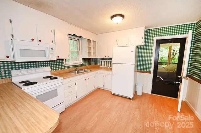 $233,000 | 2625 Glenn Street, Newton, NC 28658