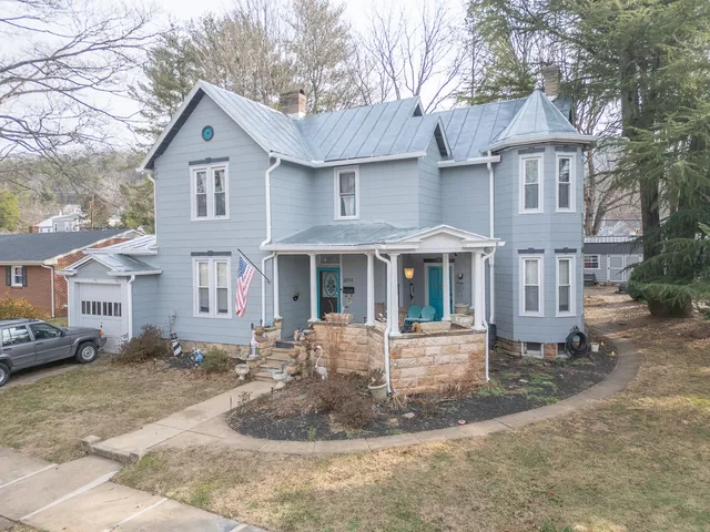 $359,000 | 2354 Chestnut Avenue, Buena Vista, VA 24416