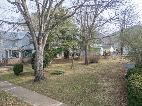 $349,950 | 2354 Chestnut Avenue, Buena Vista, VA 24416