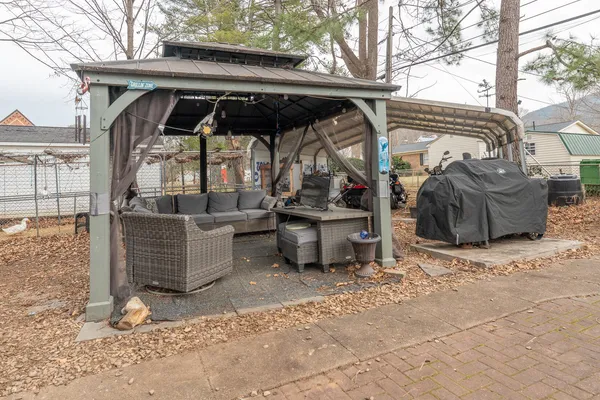 $349,950 | 2354 Chestnut Avenue, Buena Vista, VA 24416