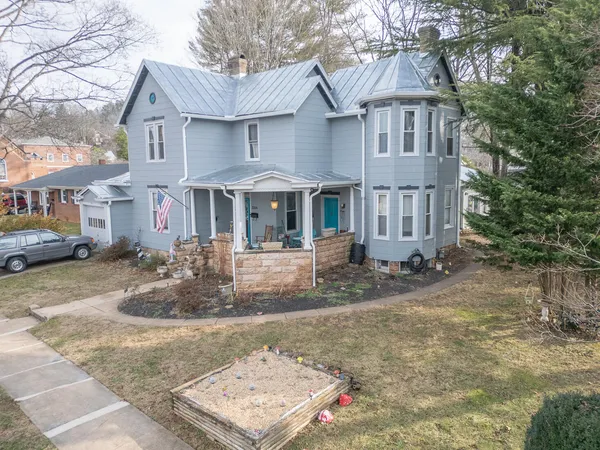 $349,950 | 2354 Chestnut Avenue, Buena Vista, VA 24416