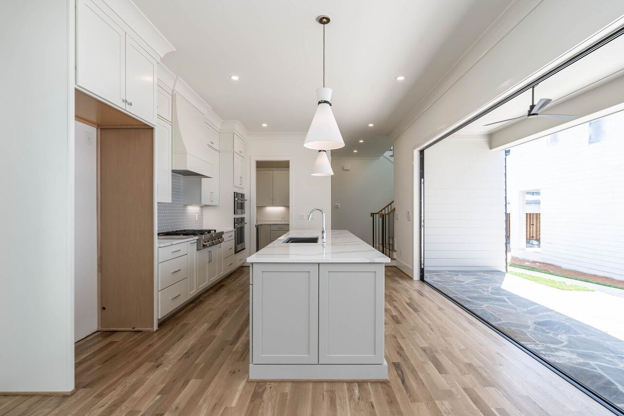 1506 Scales Street Raleigh, NC 27608 - Photo 17 of 60 Photo 12