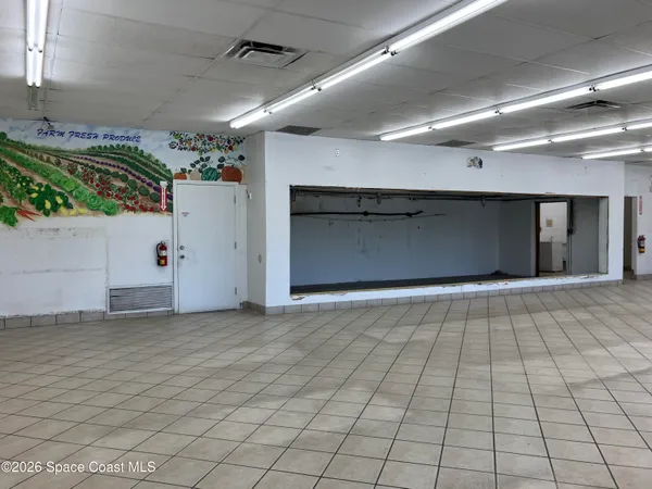 3250 U.S. Rte 1, Mims, FL 32754