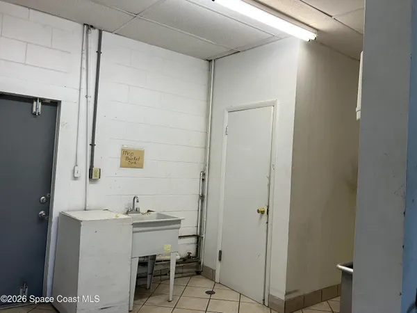 3250 U.S. Rte 1, Mims, FL 32754