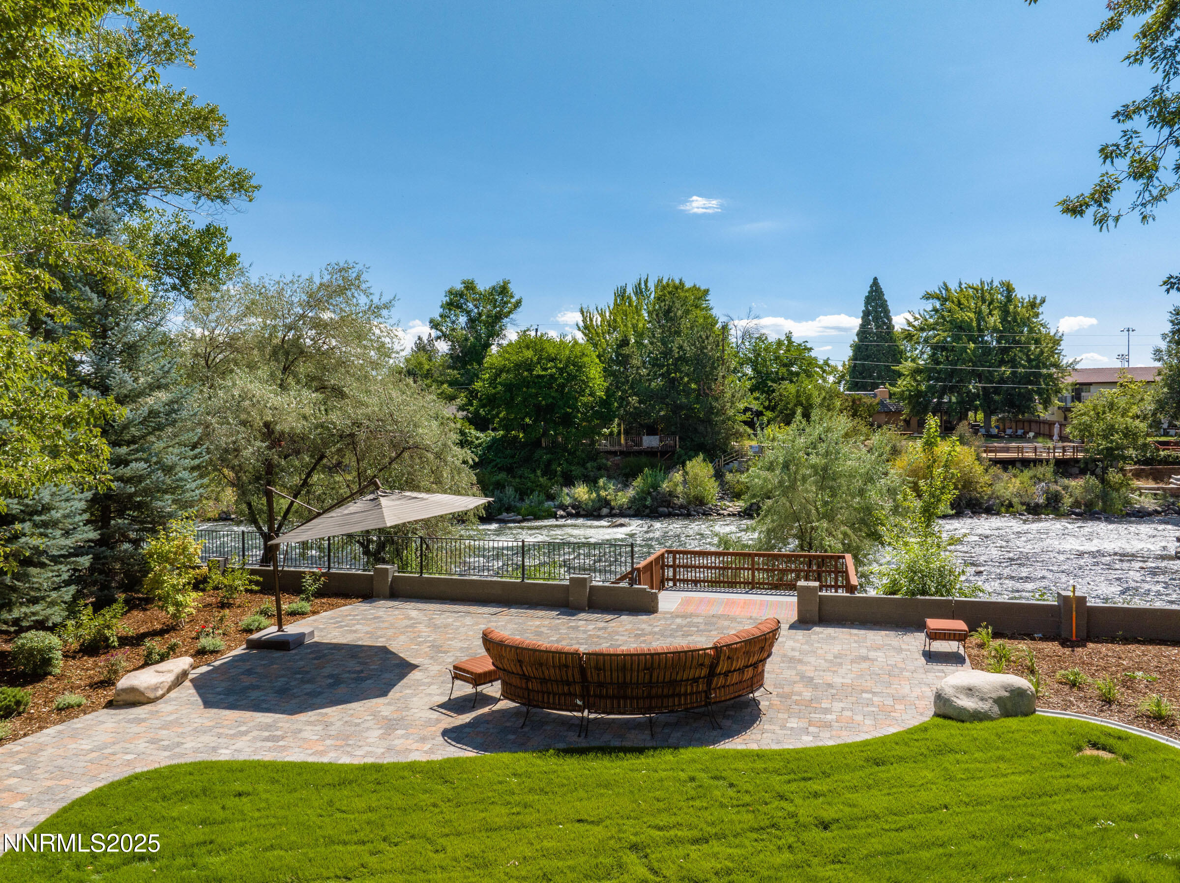 4180 Del Curto Drive Reno, NV 89503 - Photo 9 of 10 014_4060_goodsell-14